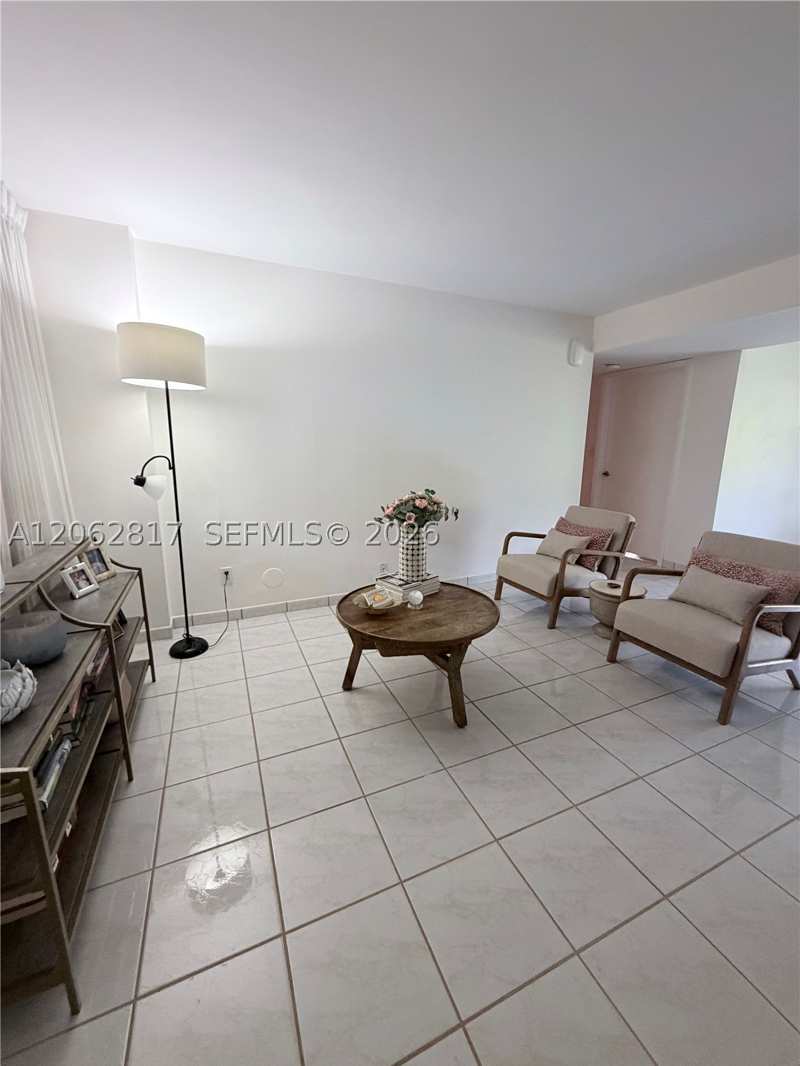 2 bedroom Condominium at 17000 NW 67th Ave 112, Country Lane Condo #1, Hialeah — photo 1