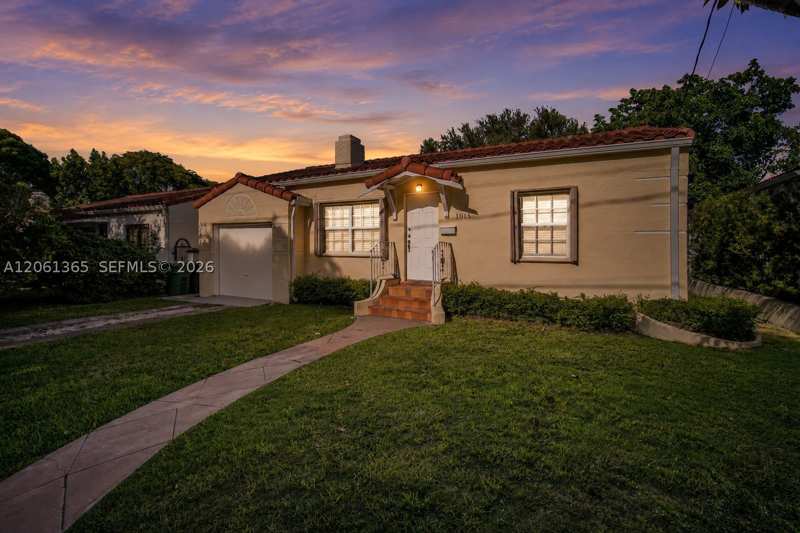 3 bedroom SingleFamilyResidence at 1015 Cortez St, Glen Gables, Coral Gables — photo 1