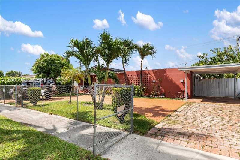 3 bedroom SingleFamilyResidence at 1211 NW 179th St, Scott Lake Manor Sec 3, Miami Gardens — photo 1