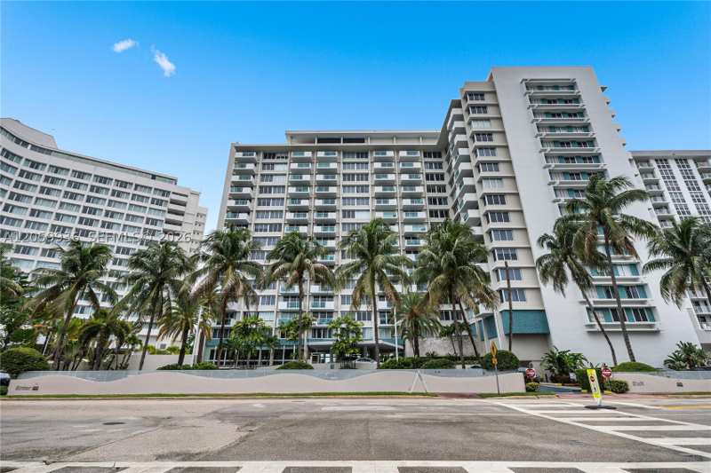 1 bedroom Condominium at 1200 West Ave 1419, Mirador 1200 Condo, Miami Beach — photo 1