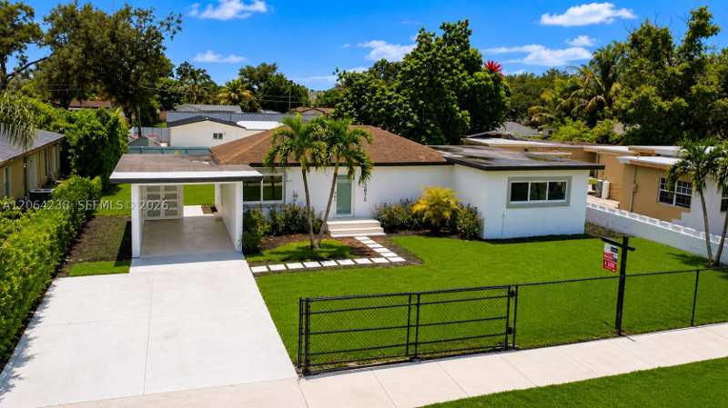 3 bedroom SingleFamilyResidence at 2870 NW 169th Ter, Golden Glades Park 5th Ad, Miami Gardens — photo 1