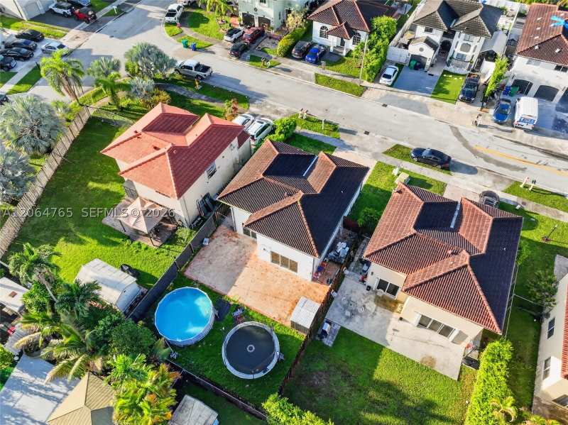 3 bedroom SingleFamilyResidence at 14137 SW 164th Ter, Laguna Ponds Sec 2, Miami — photo 1