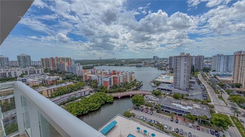 2 bedroom Condominium at 230 174th St 2412, Winston Tower 300 Condo, Sunny Isles Beach — photo 1
