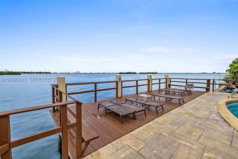1 bedroom Condominium at 7845 NE Bayshore Ct 12, Tudor House Condo, Miami — photo 1
