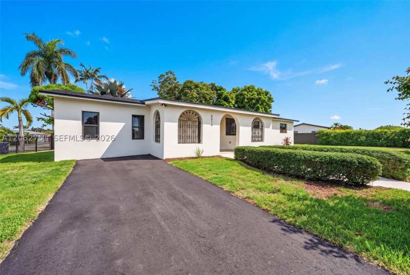 3 bedroom SingleFamilyResidence at 6514 SW 107th Pl, Snapper Creek Villas, Miami — photo 1