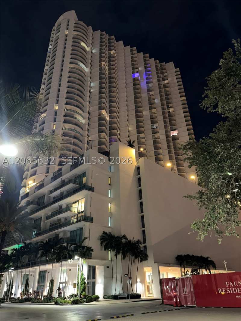 2 bedroom Condominium at 350 S Miami Ave 302, Wind Condo, Miami — photo 1