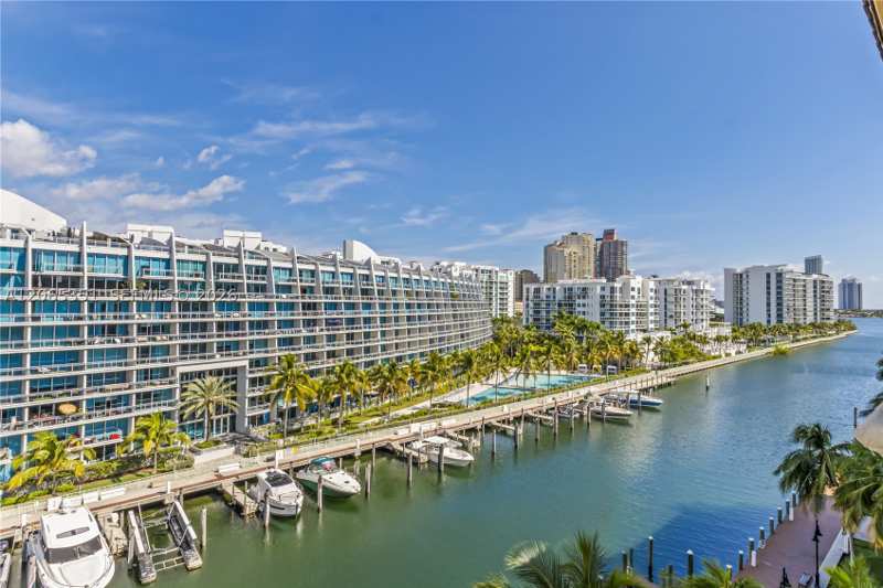 2 bedroom Condominium at 3001 NE 185th St 707, Alaqua Condo, Aventura — photo 1
