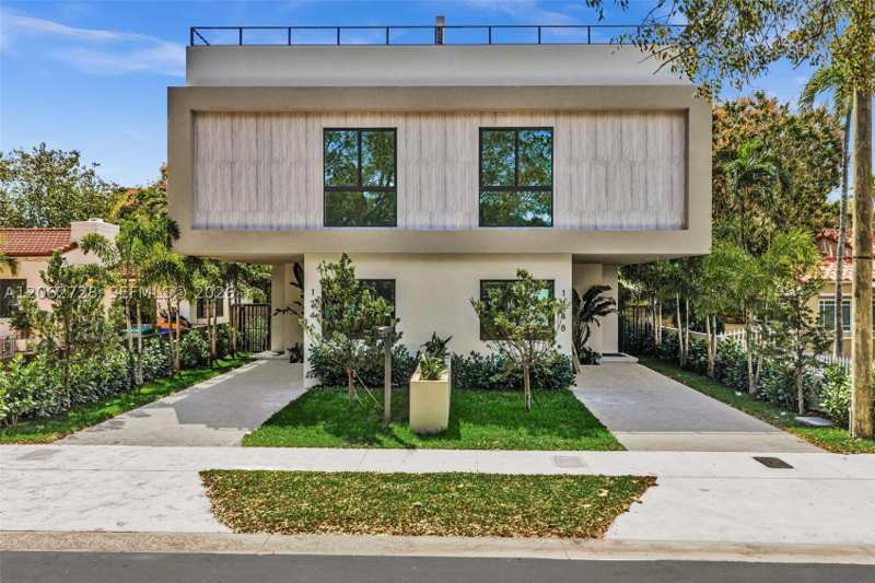 4 bedroom Townhouse at 1748 SW 21st Ter right, Pleasant Grove, Miami — photo 1