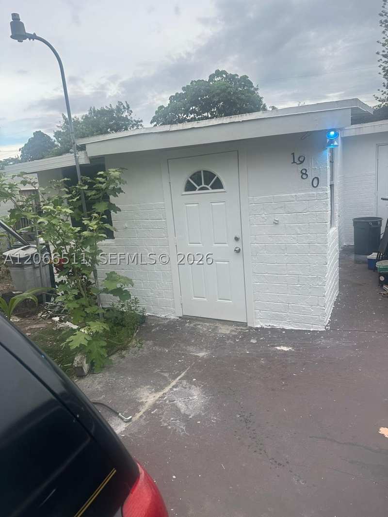 4 bedroom SingleFamilyResidence at 1980 Service Rd, Magnolia Gardens Consolid, Opa Locka — photo 1