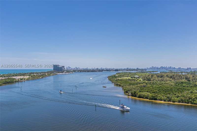 1 bedroom Condominium at 300 Bayview Dr 1914, Arlen House Condo, Sunny Isles Beach — photo 1