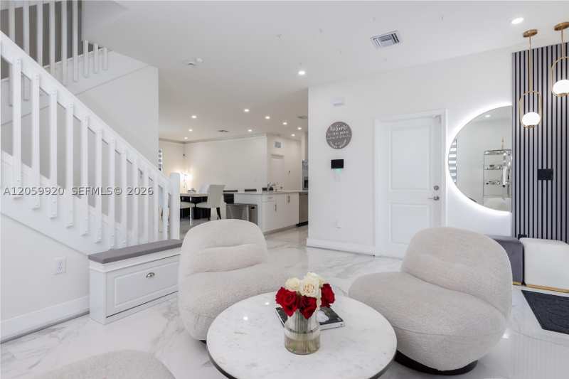 5 bedroom SingleFamilyResidence at 11911 SW 239th St, Estates At Silver Palm, Homestead — photo 1