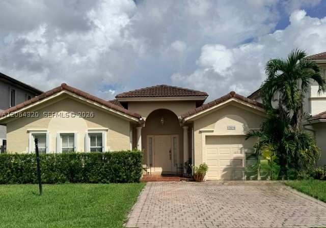 3 bedroom SingleFamilyResidence at 13654 SW 124th Ave Rd, Caribe At Bonita Lakes, Miami — photo 1
