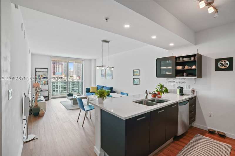 1 bedroom Condominium at 333 NE 24th St 1004, Gallery Art Condo, Miami — photo 1