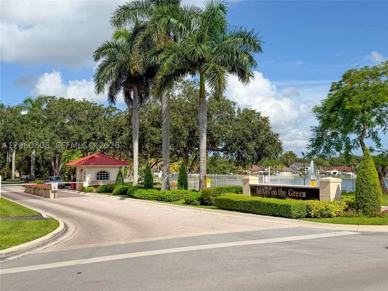 3 bedroom SingleFamilyResidence at 9011 NW 193rd Ter, Lakes On The Green North, Hialeah — photo 1