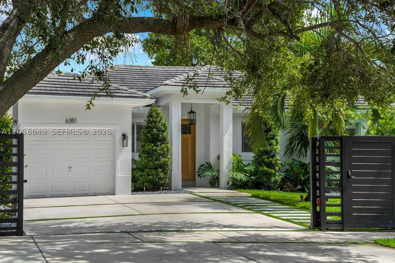 3 bedroom SingleFamilyResidence at 6351 SW 39th St, Central Miami Part 2, Miami — photo 1