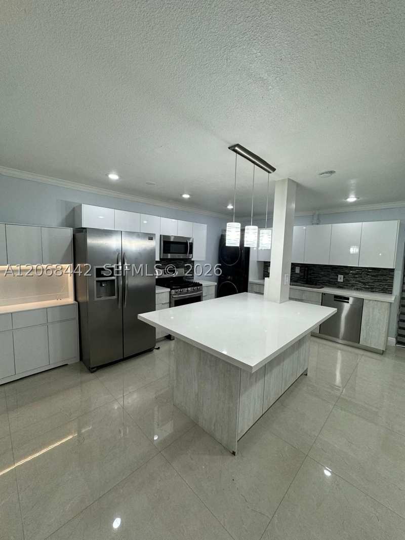 1 bedroom Condominium at 6812 Brookline Dr 6812, Country Club Of Miami Con, Hialeah — photo 1