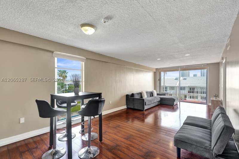 1 bedroom Condominium at 3716 NE 168th St 301, Sunny Shores Condo, North Miami Beach — photo 1