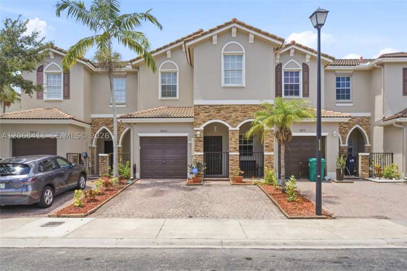 4 bedroom Townhouse at 8906 SW 224th Ter, Lakes By The Bay Gee, Cutler Bay — photo 1