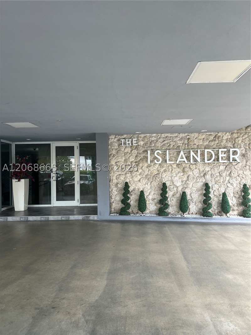 1 bedroom Condominium at 1255 Collins Ave 705, Islander Condo Apts, Miami Beach — photo 1
