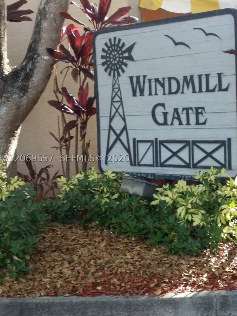3 bedroom Townhouse at 6364 Milk Wagon Ln, Miami Lakes Windmill Gate, Miami Lakes — photo 1