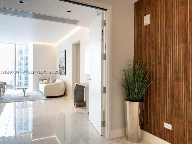 4 bedroom Condominium at 18501 Collins Ave 1104, Turnberry Ocean Club, Sunny Isles Beach — photo 1