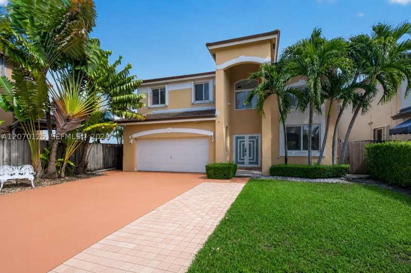 5 bedroom SingleFamilyResidence at 15809 SW 65th Ter, Sunset Lakes Estates, Miami — photo 1