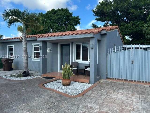 4 bedroom SingleFamilyResidence at 820 E 10th Ave, Sun-Tan Vill Sec 5, Hialeah — photo 1