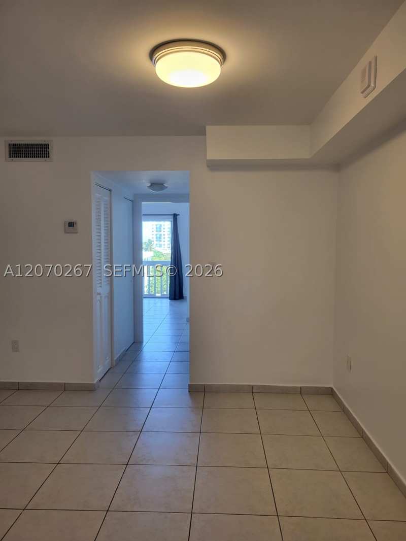 1 bedroom Condominium at 7620 Carlyle Ave 604, Carlyle Plaza Condo, Miami Beach — photo 1
