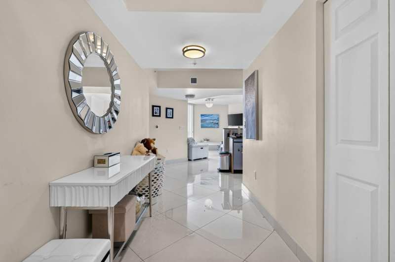 2 bedroom Condominium at 16699 Collins Avenue 3509, La Perla Condo, Sunny Isles Beach — photo 1
