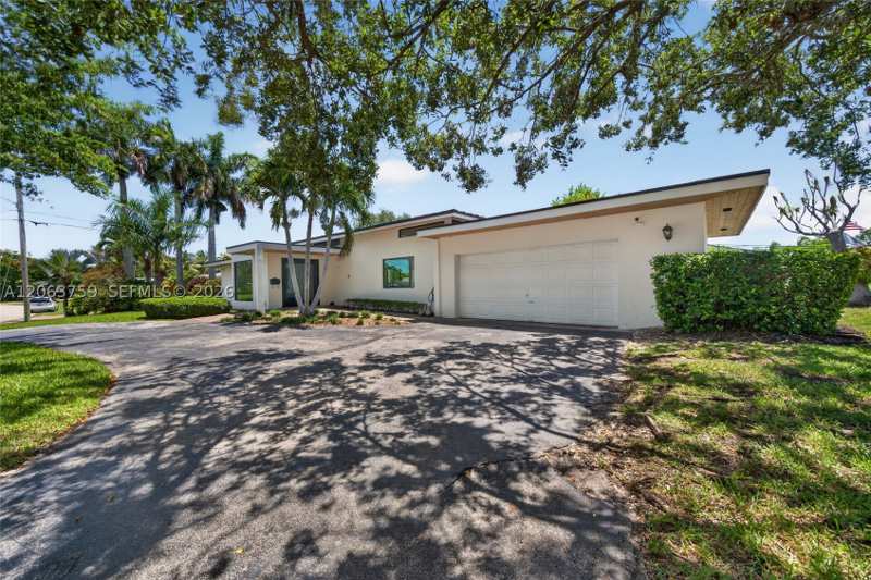 3 bedroom SingleFamilyResidence at 8880 SW 149th St, Laurel Hill Park, Palmetto Bay — photo 1