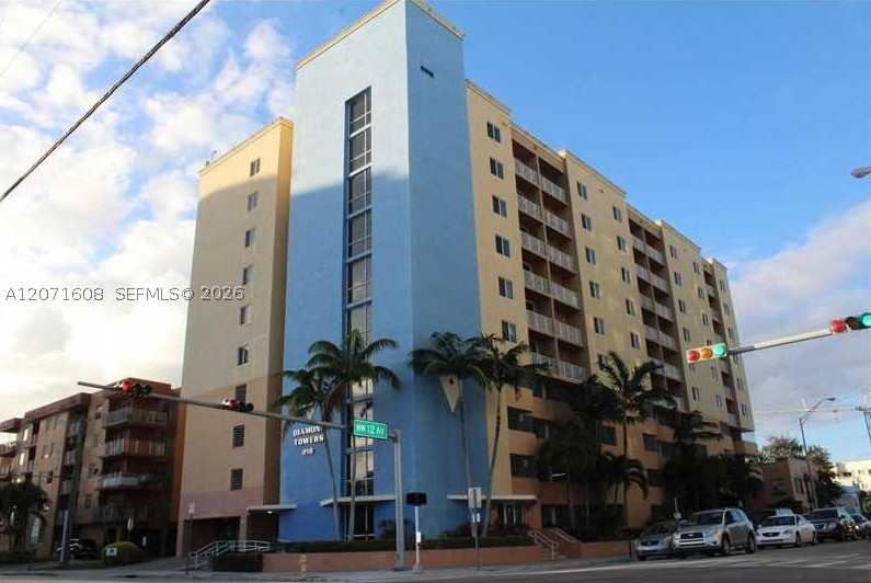 1 bedroom Condominium at 218 NW 12th Ave 802, Diamond Tower Condo, Miami — photo 1