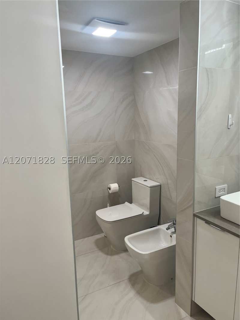 2 bedroom Condominium at 20191 E Country Club Dr 503, Terraces North Turnberry, Aventura — photo 1