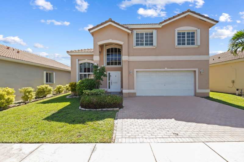 4 bedroom SingleFamilyResidence at 5331 NW 110th Avenue, The Reserve At Doral, Doral — photo 1