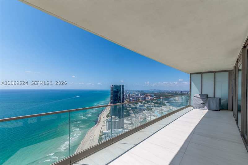 3 bedroom Condominium at 18975 Collins Ave 5403, 18975 Collins Condo, Sunny Isles Beach — photo 1