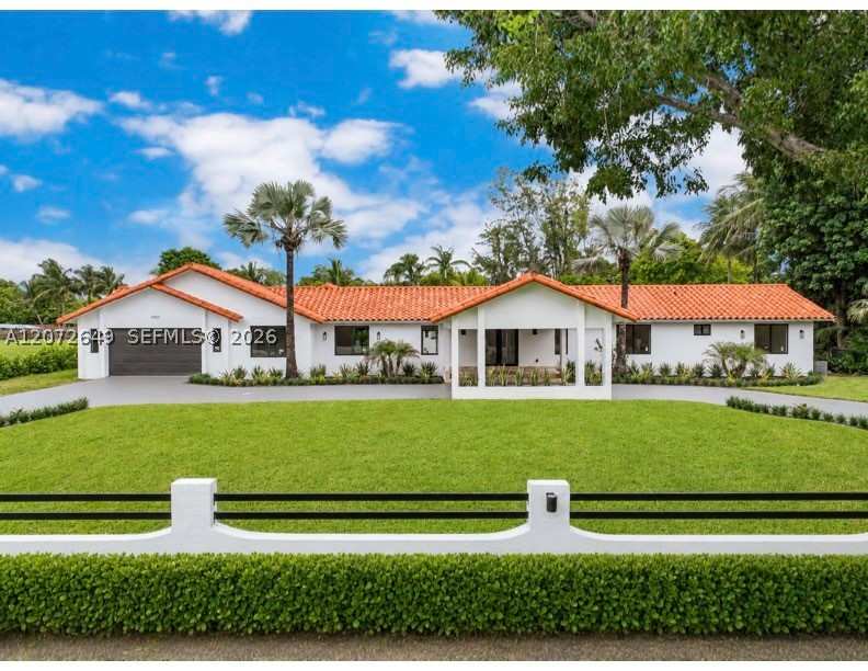 5 bedroom SingleFamilyResidence at 11901 SW 45th St, Bird Road Farmsites, Miami — photo 1