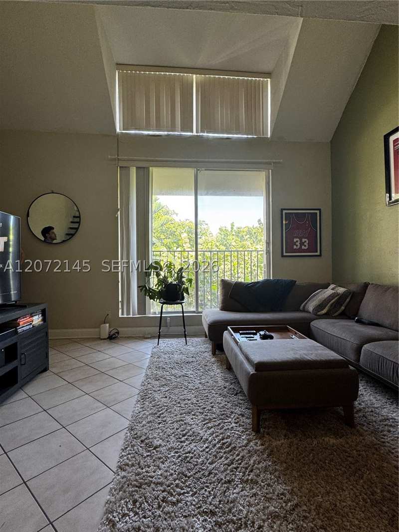 1 bedroom Condominium at 6900 N Kendall Dr A403, Dadeland Grove Condo, Pinecrest — photo 1