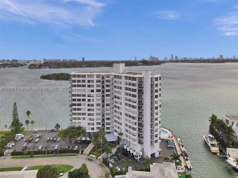 1 bedroom Condominium at 11930 N Bayshore Dr 1407, Majorca Towers Condo, North Miami — photo 1