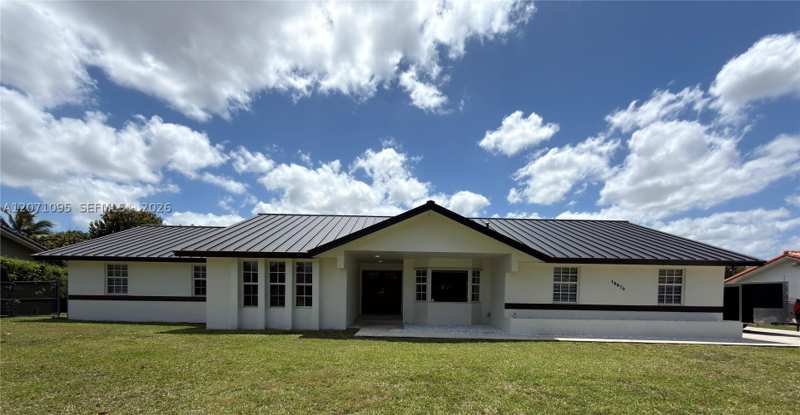 4 bedroom SingleFamilyResidence at 18870 SW 294th Ter, Redavo Estates, Homestead — photo 1