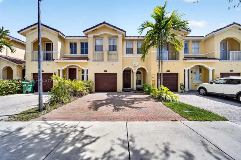 3 bedroom Townhouse at 14946 SW 9th Way, Grand Lakes Phase I, Miami — photo 1