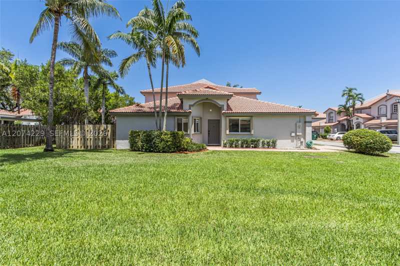 2 bedroom Townhouse at 5118 NW 115th Ct, Doral Landings Townhomes, Doral — photo 1