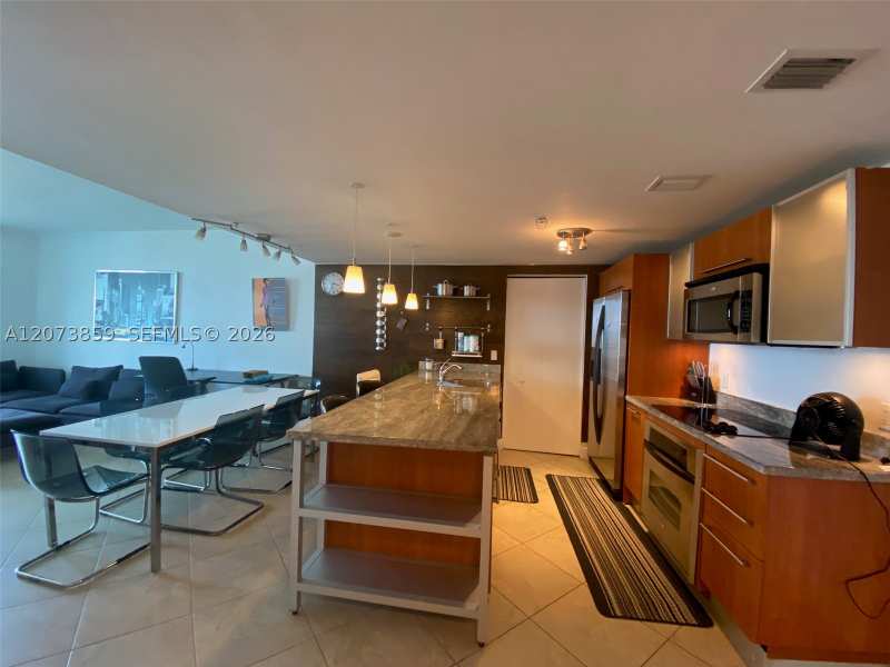 1 bedroom Condominium at 185 SW 7th St 1607, Latitude On The River Con, Miami — photo 1