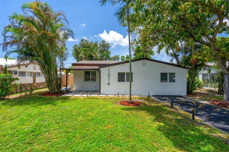 3 bedroom SingleFamilyResidence at 1514 NE 176th St, Fulford By The Sea Sec P, North Miami Beach — photo 1