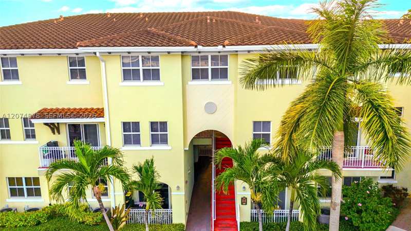3 bedroom Condominium at 260 NW 109th Ave 204, Century Park West, Miami — photo 1