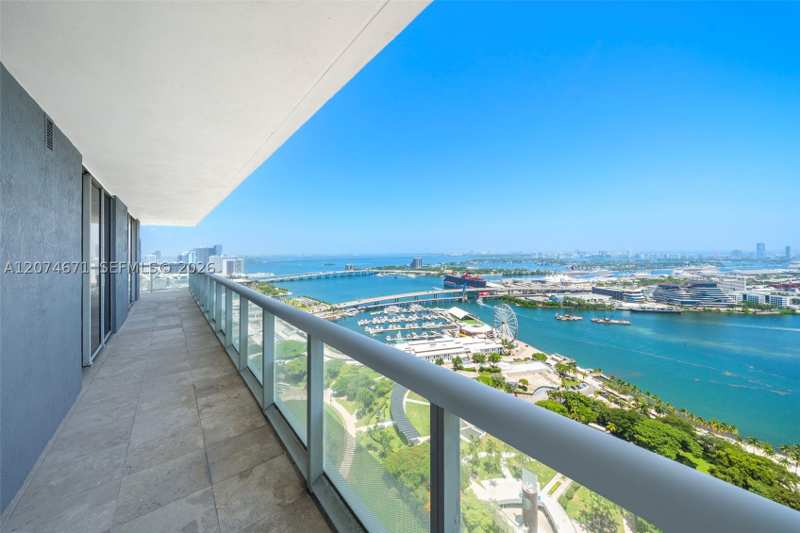 3 bedroom Condominium at 50 Biscayne Blvd 4402, 50 Biscayne Condo, Miami — photo 1