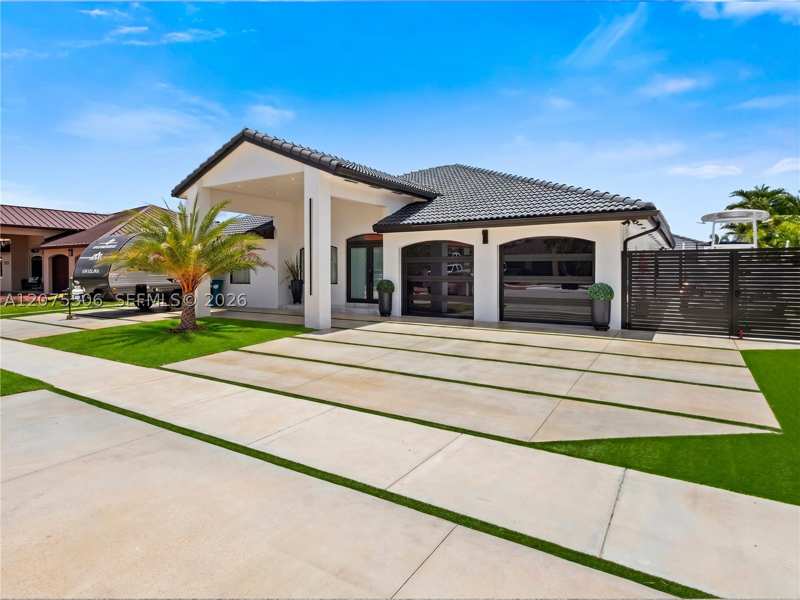 4 bedroom SingleFamilyResidence at 3209 SW 142nd Pl, Soto Mansions, Miami — photo 1