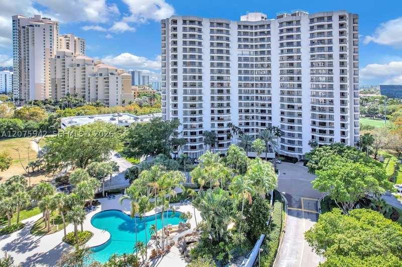 2 bedroom Condominium at 3300 NE 191st St Lp03, Parc Central Aventura Sou, Aventura — photo 1