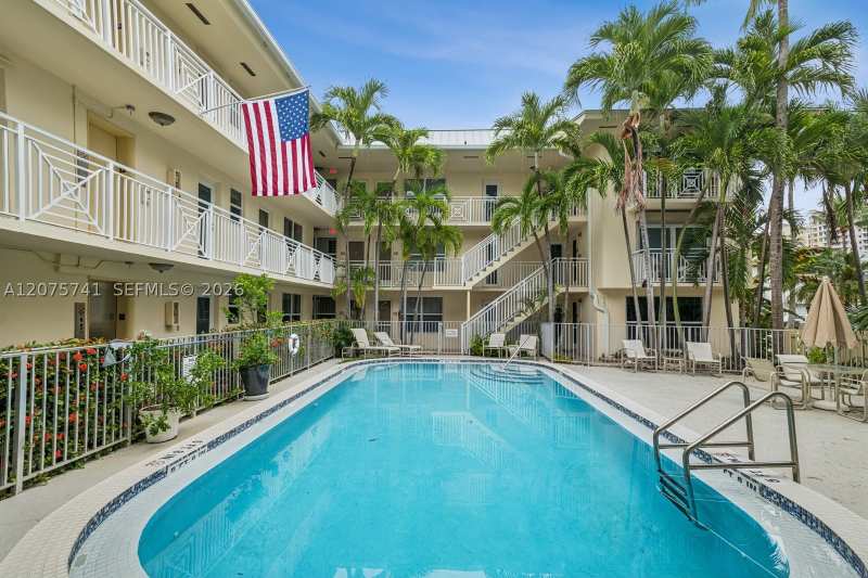 1 bedroom Condominium at 255 Sunrise Dr 107, Cay Polynesia Condo, Key Biscayne — photo 1