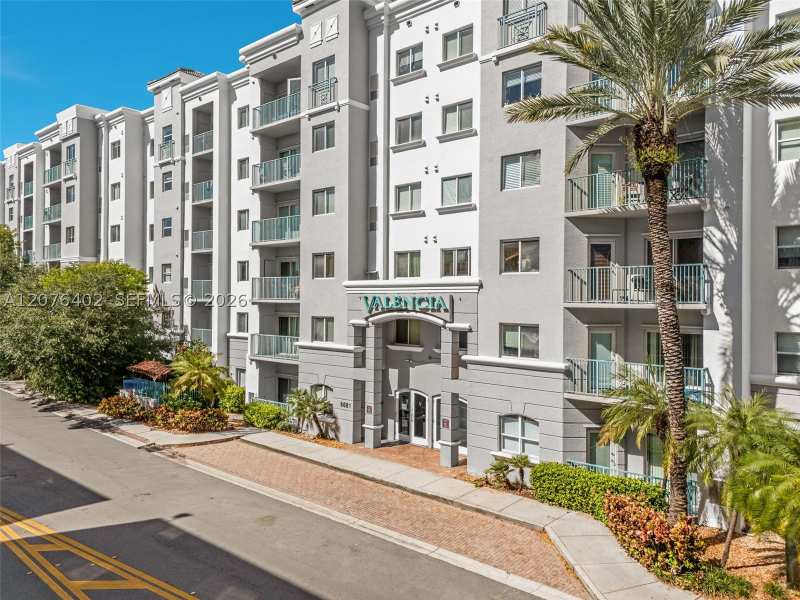 2 bedroom Condominium at 6001 SW 70th St 512, Valencia Condo, South Miami — photo 1