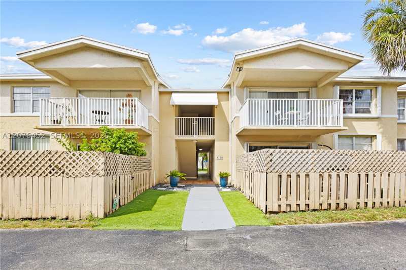 2 bedroom Condominium at 4154 NW 79th Ave 2A, Doral Gardens Condo, Doral — photo 1