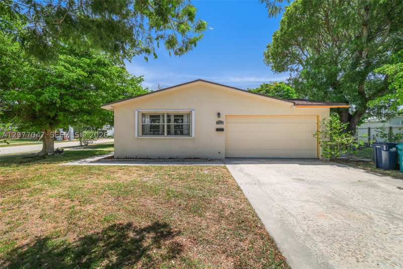 3 bedroom SingleFamilyResidence at 9354 Caribbean Blvd, Pine Tree Manor Sec 1, Cutler Bay — photo 1